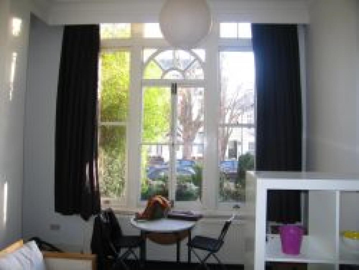 			NEW ON!, Studio Apartment, 1 bath, 1 reception Flat			 Oxford Gardens, NOTTING HILL W10